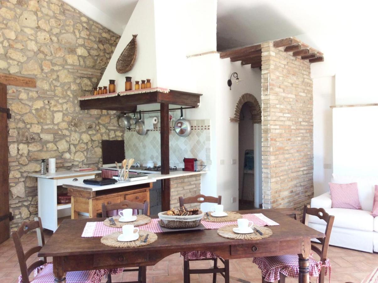 Relais Casale Il Poggetto - Olivo 2 By Zoom In Earth Apartment Cecina  Luaran gambar
